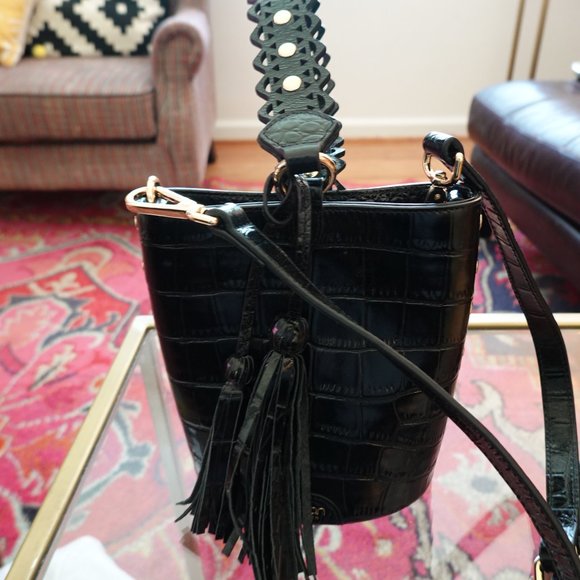 NEW ❤️ Florian London Black Croc Embossed Bucket Crossbody / Wristlet (P… - Picture 1 of 16